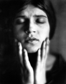Edward Weston, Ritratto di Tina Modotti, Messico, 1923