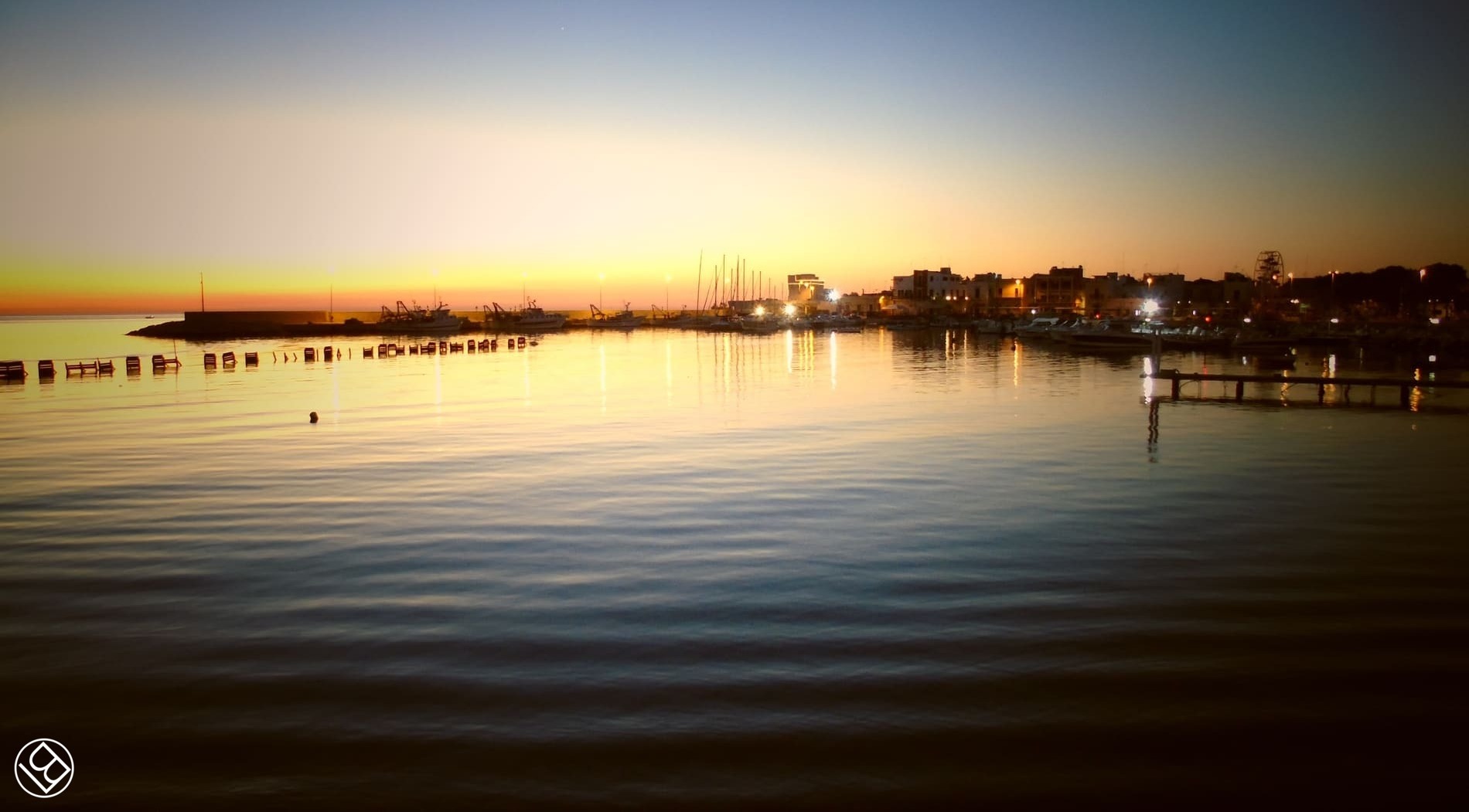 Spettacolare alba al porto di S.Spirito