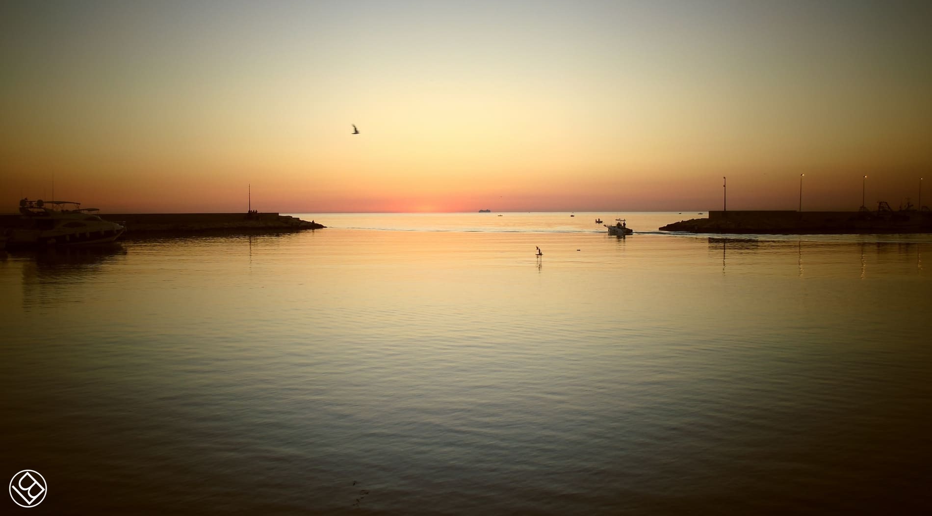 Spettacolare alba al porto di S.Spirito