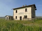 ex scalo ferroviario Calderoni in agro di Gravina in Puglia, da Sp 230.