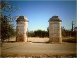 Colonne propriet Cav. Michele Lamparelli (1896) 41.165141, 16.475760