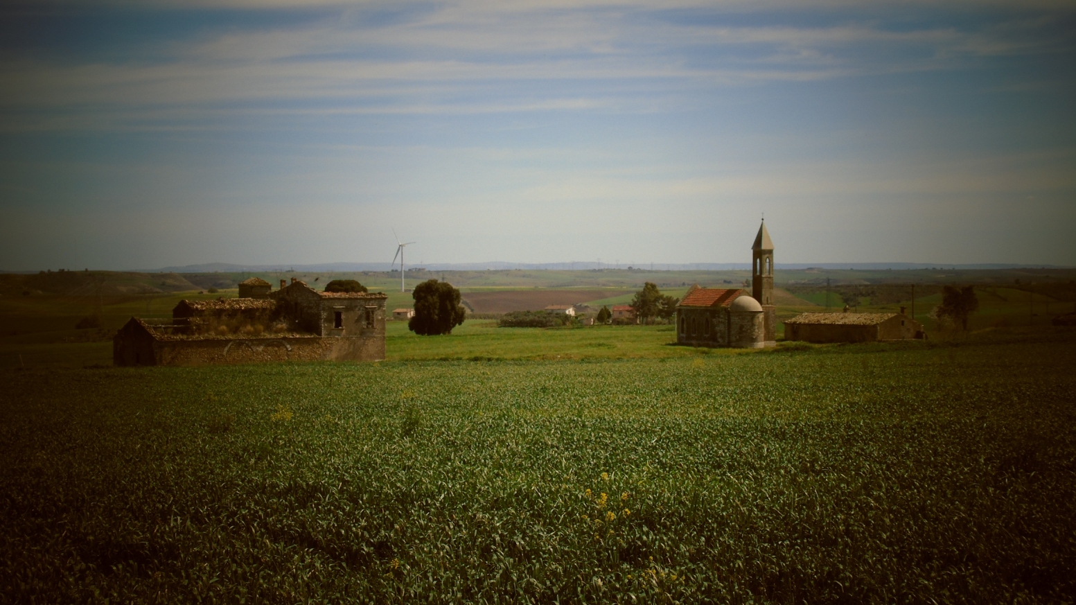 In agro di Venosa - Veduta Chiesa Sanzanello img. 1