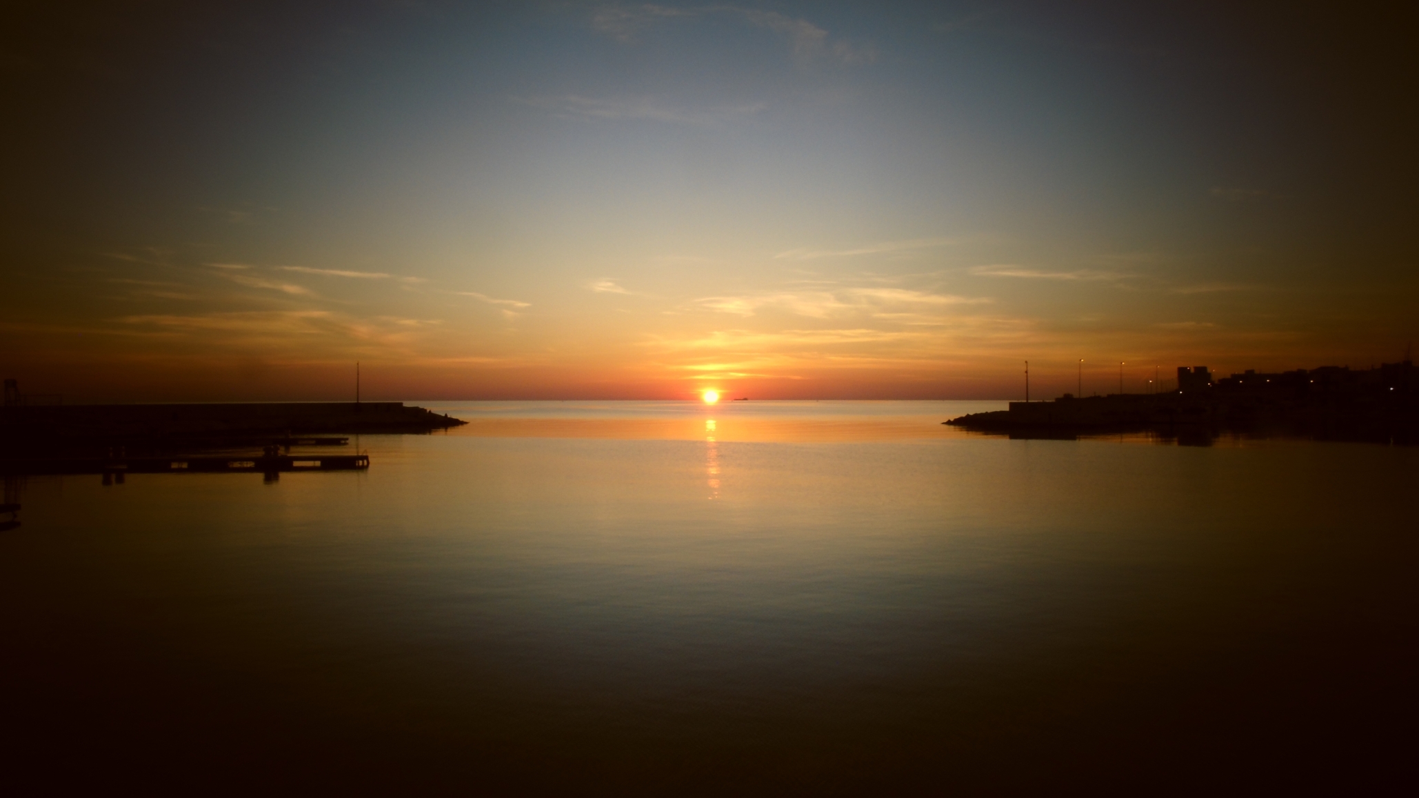 Alba al porto di Bari Santo Spirito - Fotografia di Leonardo Basile - immagine 12