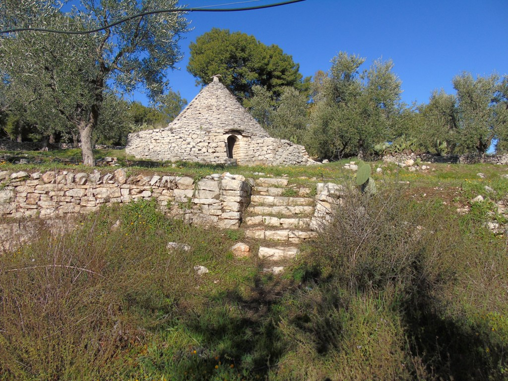 Trullo in agro di Corato (Lama Cupa)