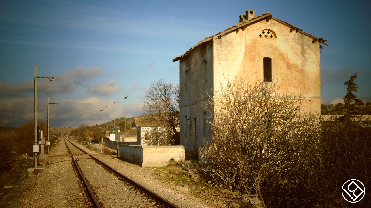 In agro di Santeramo in Colle - Casello ferroviario dismesso
